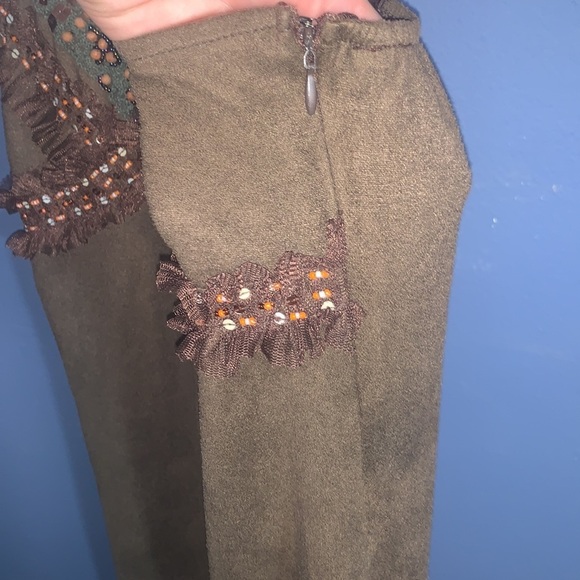 Cute brown Dress with beadwork size Medium - Picture 8 of 16